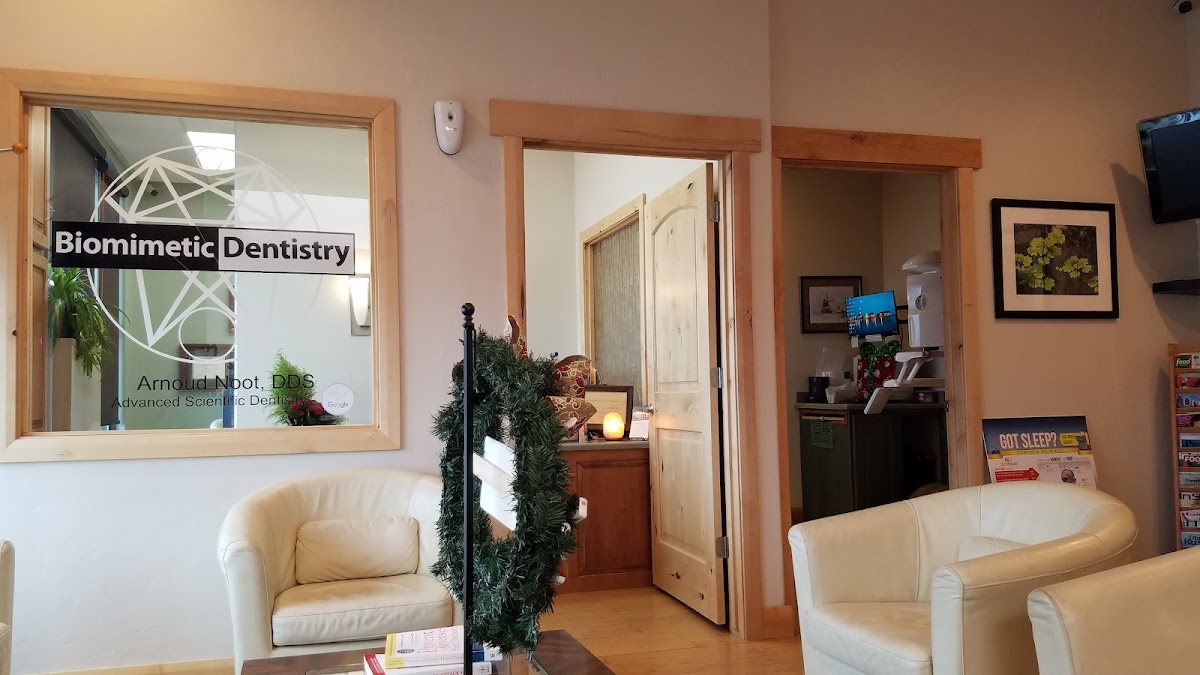 Biomimetic Dentistry - Arnoud Noot, DDS