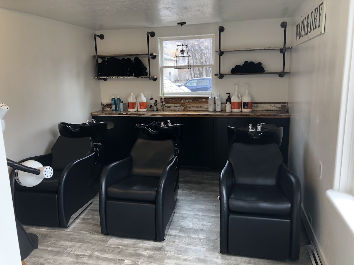 Envee Salon