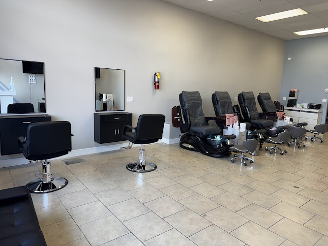 Aaron's Beauty Salon