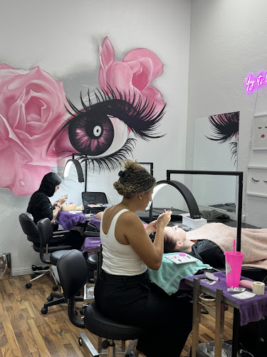 Addy & Olly Hair Extension Eyelash Nail Salon Murray, Utah