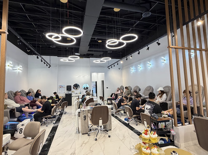 Dajune Nails & Spa