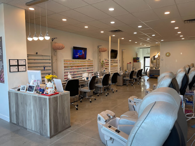 Designer Nails & Spa