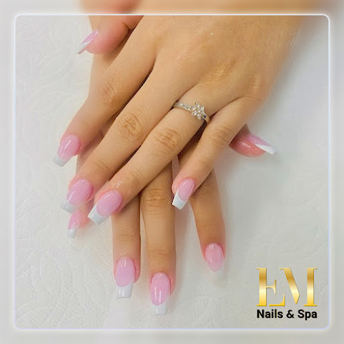 Em Nails & Spa