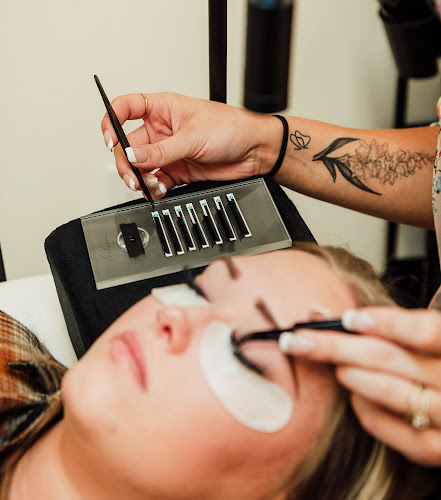 EstheticsByKrystlynn