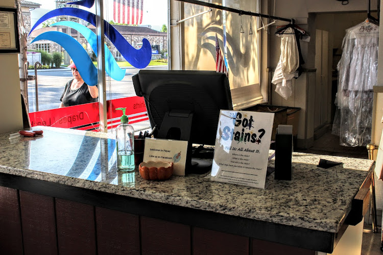 Faye's Laundry & Dry Cleaning