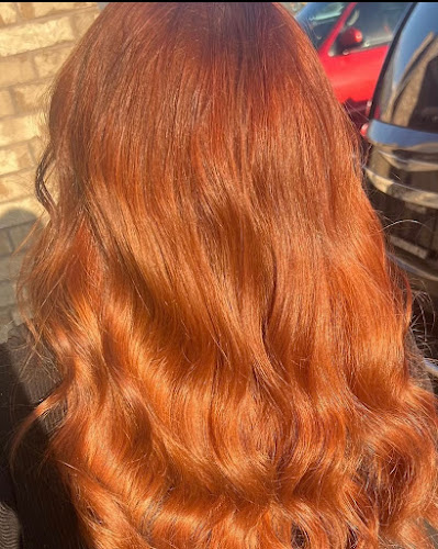 Frost Yourself Beauty Salon