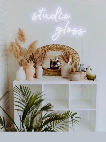 Gloss Design & Photo Studio