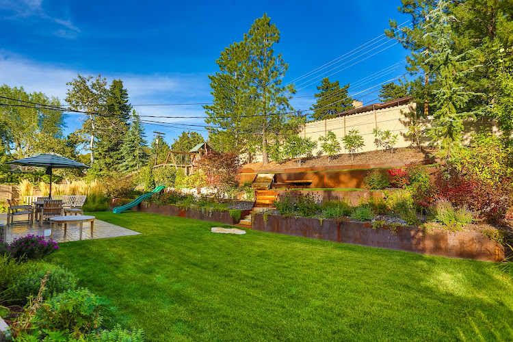 GreenSide Landscaping