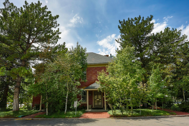 Holladay Dermatology & Aesthetics