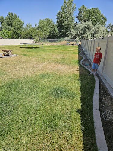 Huckleberry Landscaping LLC