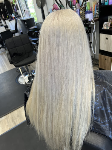 Inspire Salon by Chauni Does Hair