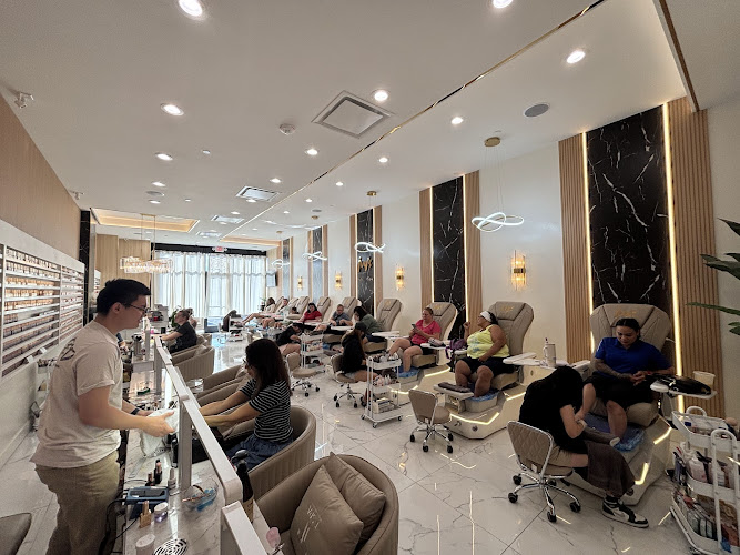 IVY'S Nails & Spa Saratoga