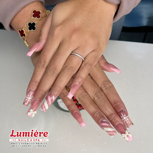 Lumière Nails & Spa
