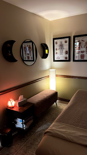 Lunar Healing Bodywork & Massage, LLC