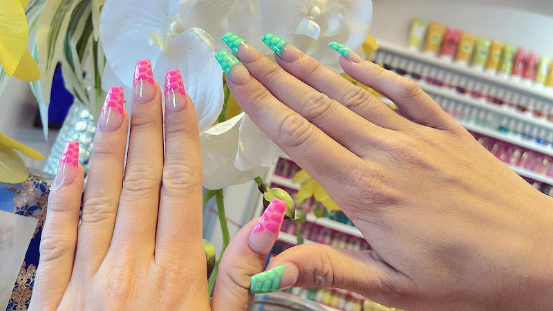 Lux Nails Bar - American Fork