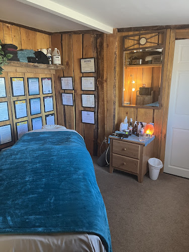 Massage Therapy Cleo