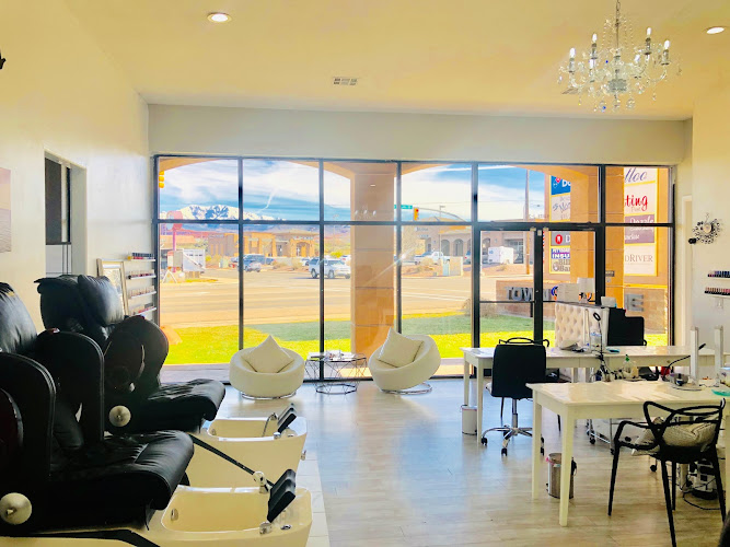 Maya's Luxury Nail Salon