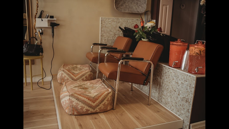 One Eyst Salon Et Spa