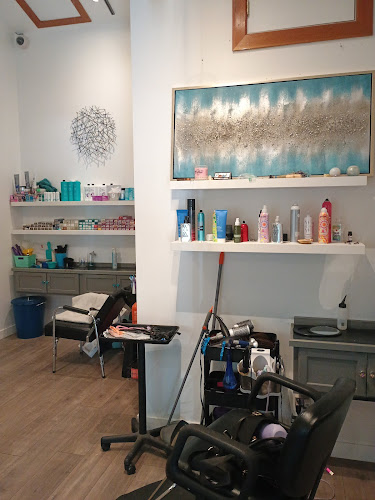 Posh The Salon On Main