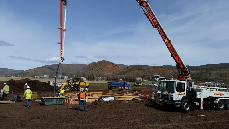 Summit Line Construction