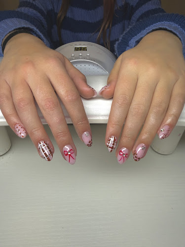 Tay Did That - Nail Technician