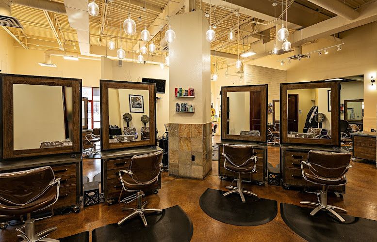 Grassroots Salon & Spa